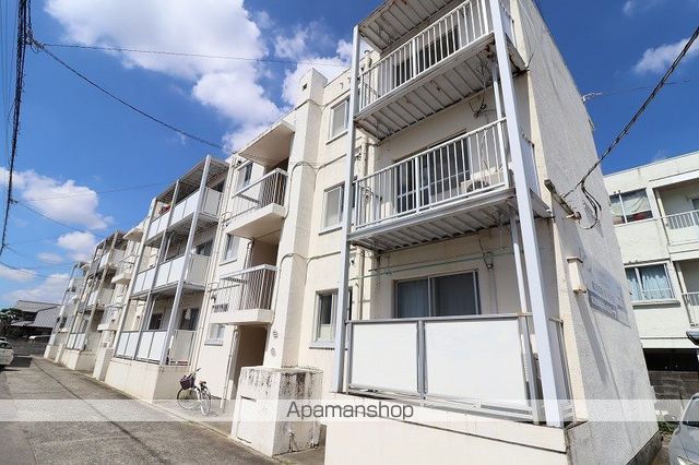 津村マンションの外観写真