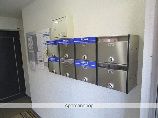 グローリー菊水上町の玄関写真