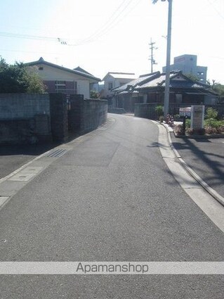 愛媛県新居浜市坂井町３丁目[1LDK/37.93m2]の周辺1