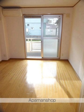 クリスタルマンションの内装写真