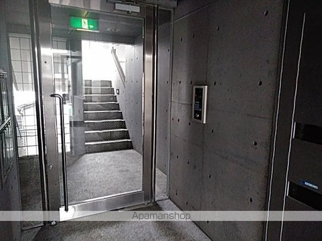 アルビオンの玄関写真