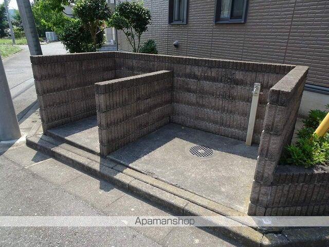 東京都昭島市田中町２丁目[2LDK/53.76m2]の共用部2