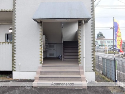 メゾン末広[2DK/39.66m2]のエントランス