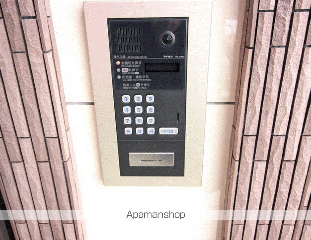 グランメール八軒7東の玄関写真