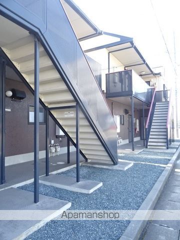 ブリーズ柳Aの玄関写真