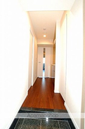 東京都新宿区下宮比町[1K/25.65m2]の玄関