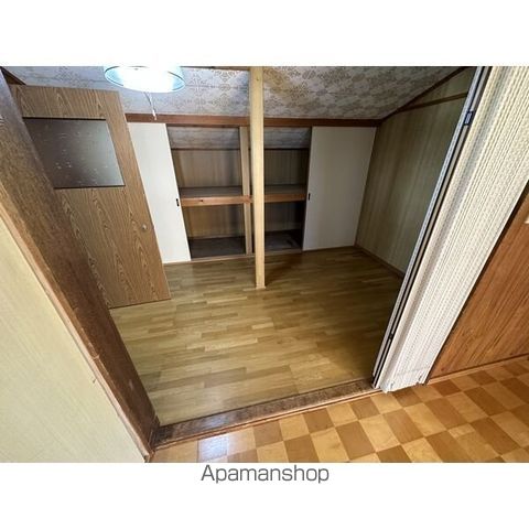 潮見台1丁目戸建の内装写真