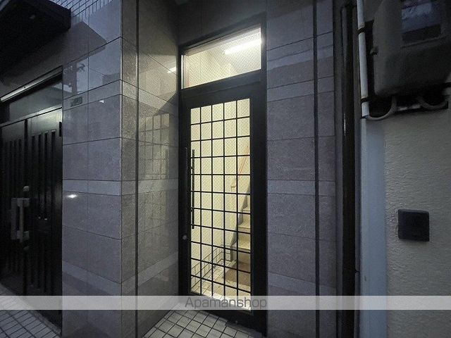 高橋ハイツの玄関写真