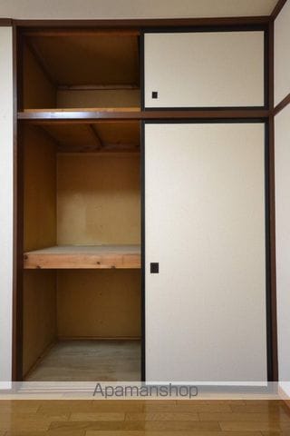 三樹ハイツ島野の内装写真
