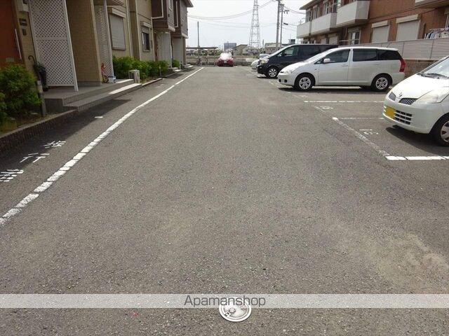 和歌山県和歌山市井辺[2LDK/54.01m2]の駐車場1