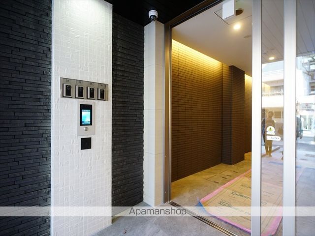 NISSYO BUILDINGの玄関写真