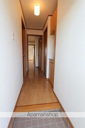 リバーウエスト　Ｂ[2DK/46.9m2]の玄関