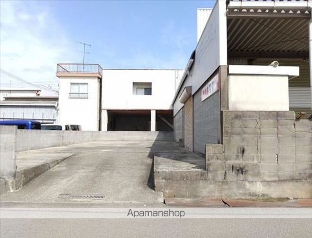 舟津町倉庫[1R/193.34m2]の外観4