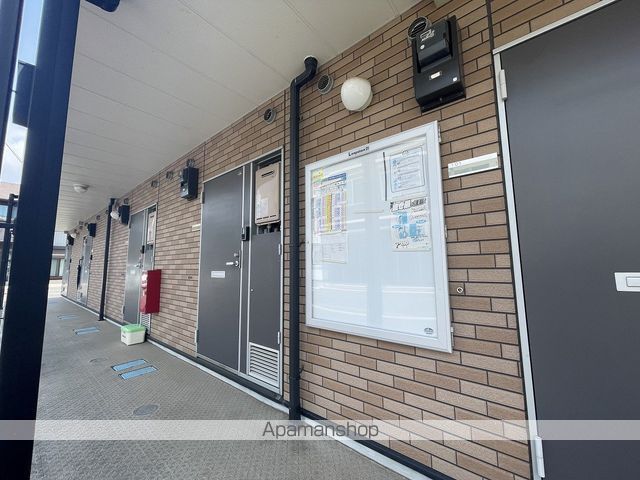 レオネクストイーストハイムの玄関写真