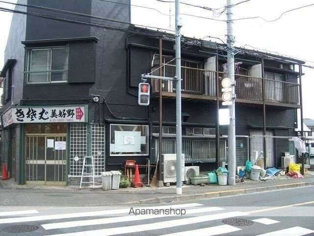 昴ハイツの玄関写真