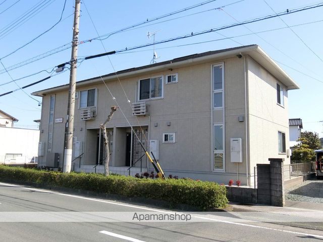 QUATRE SAISONSの外観写真