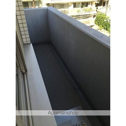 東京都新宿区市谷薬王寺町[1DK/41.78m2]のバルコニー