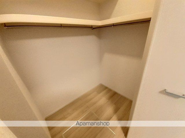 オイコスオニロ田井の内装写真