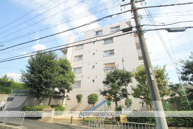 ハイロイヤル緑地公園パートIIの外観写真