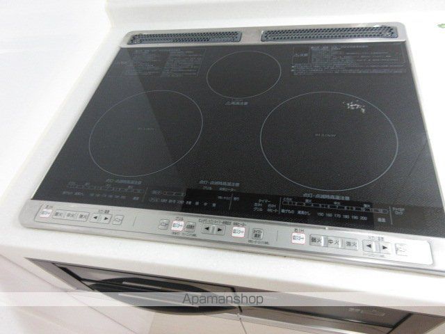 モルティーニ宮の森の内装写真