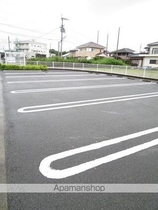 メゾンオーシャンＡ[2LDK/58.8m2]の駐車場3