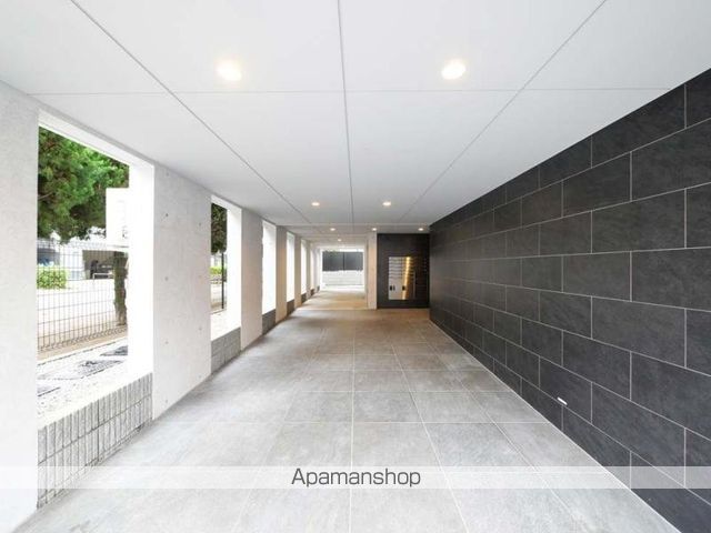 ラフィスタ新板橋の玄関写真