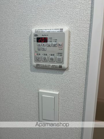 SOLメイクス新栄の内装写真