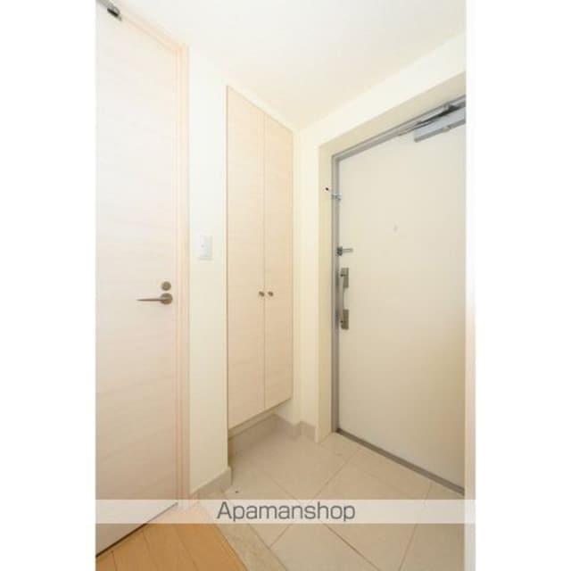 エスティメゾン四谷坂町[1K/30.11m2]の玄関