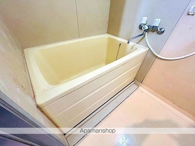 イスタナの内装写真