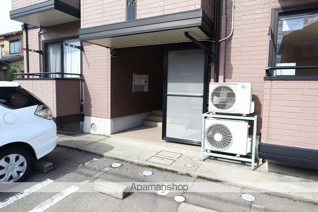 アン リヴィエールの玄関写真