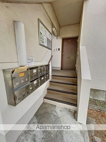 東急市が尾ドエリングD棟の玄関写真