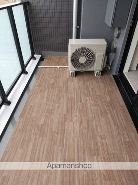 東京都中野区本町５丁目[1R/30.69m2]のバルコニー
