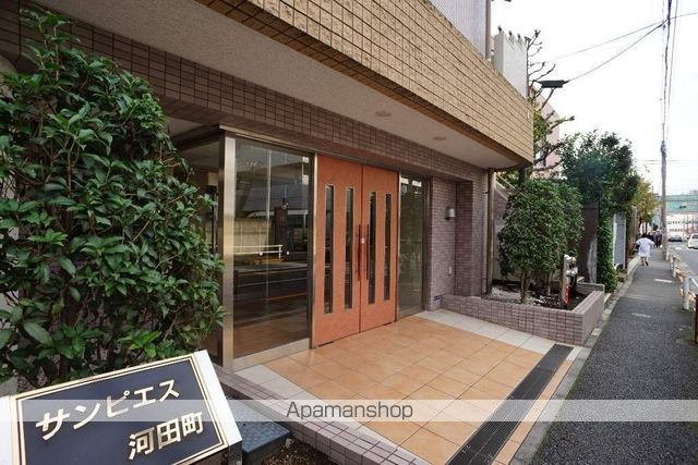 サンピエス河田町の玄関写真