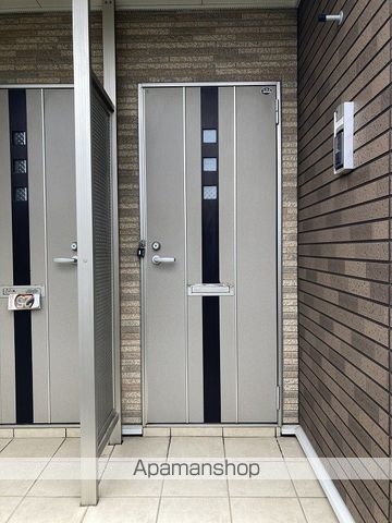 伊万里IIの玄関写真