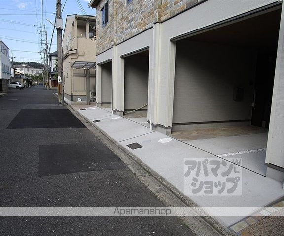 下鴨ゼファー松ヶ崎桜木町の玄関写真