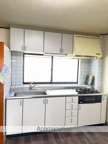 ひばりヶ丘マンションDの内装写真