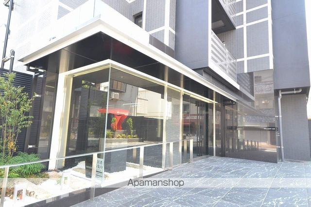 アジールコート大森西の玄関写真