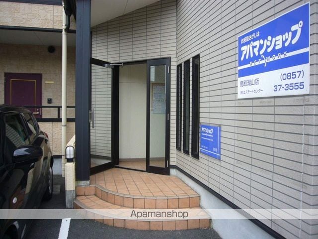 サンテラス安長の玄関写真