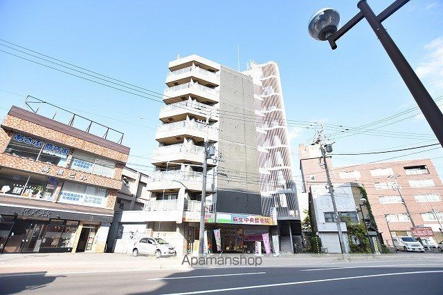 メニーズコート麻生中央の外観写真