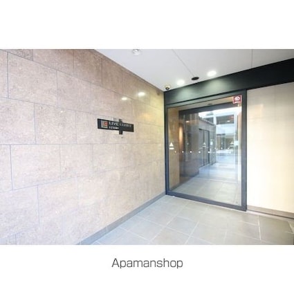 ライブコート泉[1K/24.37m2]のエントランス