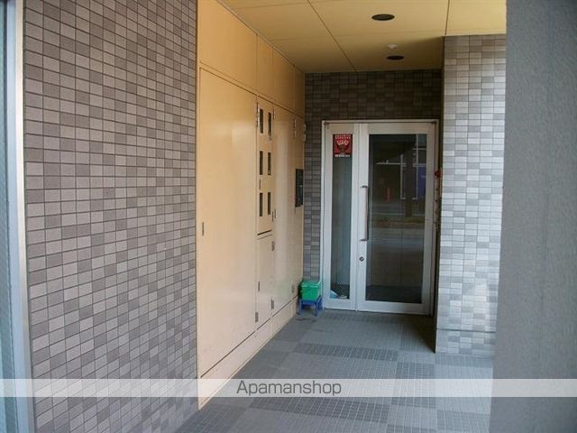 やまざきビルの玄関写真