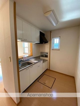 クリスタル　Ｄ[2LDK/55.47m2]のキッチン