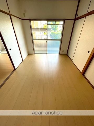 奥野ビルの内装写真