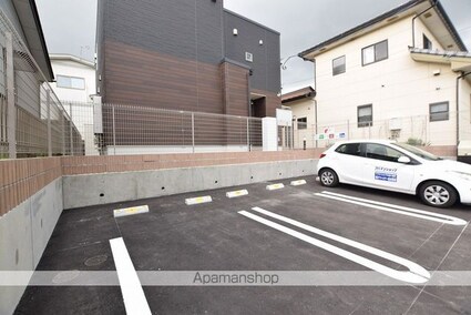 メゾン・ソレイユ[1R/36.6m2]の駐車場