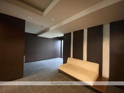 ロイヤルガーデンレインボーロード南８０１号[3LDK/78m2]の共用部2