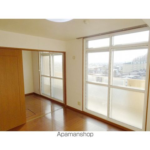 フェイマスKITAMI 2番館の内装写真