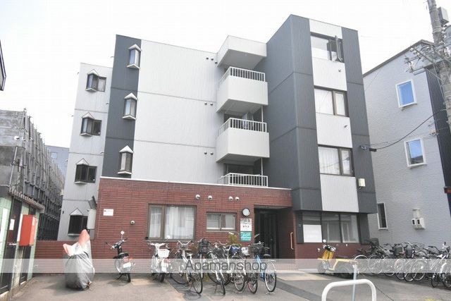 グラムール南平岸の外観写真