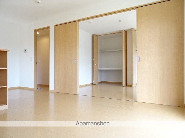 ロイヤルタウン染地台Bの内装写真