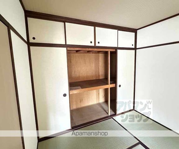 丸萬ビルの内装写真
