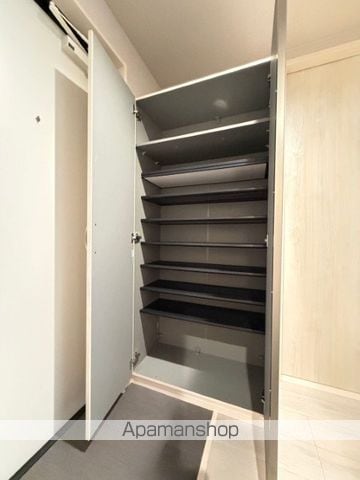 robot home 箱崎宮前IIの内装写真